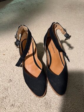 Lucky Brand Black Pointed Ankle-Strap Heels